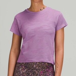 Lululemon Train To Be lilac purple Short Sleeve Shirt Women’s Size Small 6